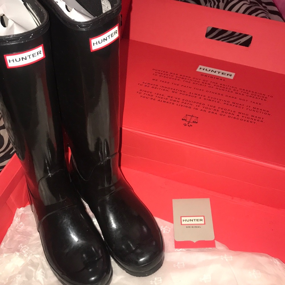Hunter Black Tall Gloss Boots Women’s Size 8